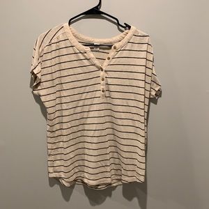 Old Navy top